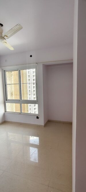 Bedroom in 2.5 BHK Apartment at Puranik Rumah Bali, Ghodbunder Road – for Rent