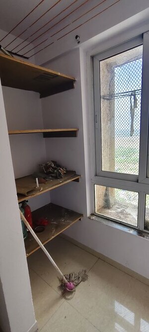 Furnished Amenities in 2.5 BHK Apartment at Puranik Rumah Bali, Ghodbunder Road – for Rent