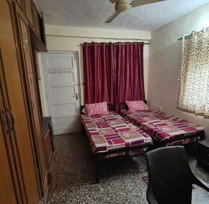 Bedroom in  Pg at Kurla West – for Rent
