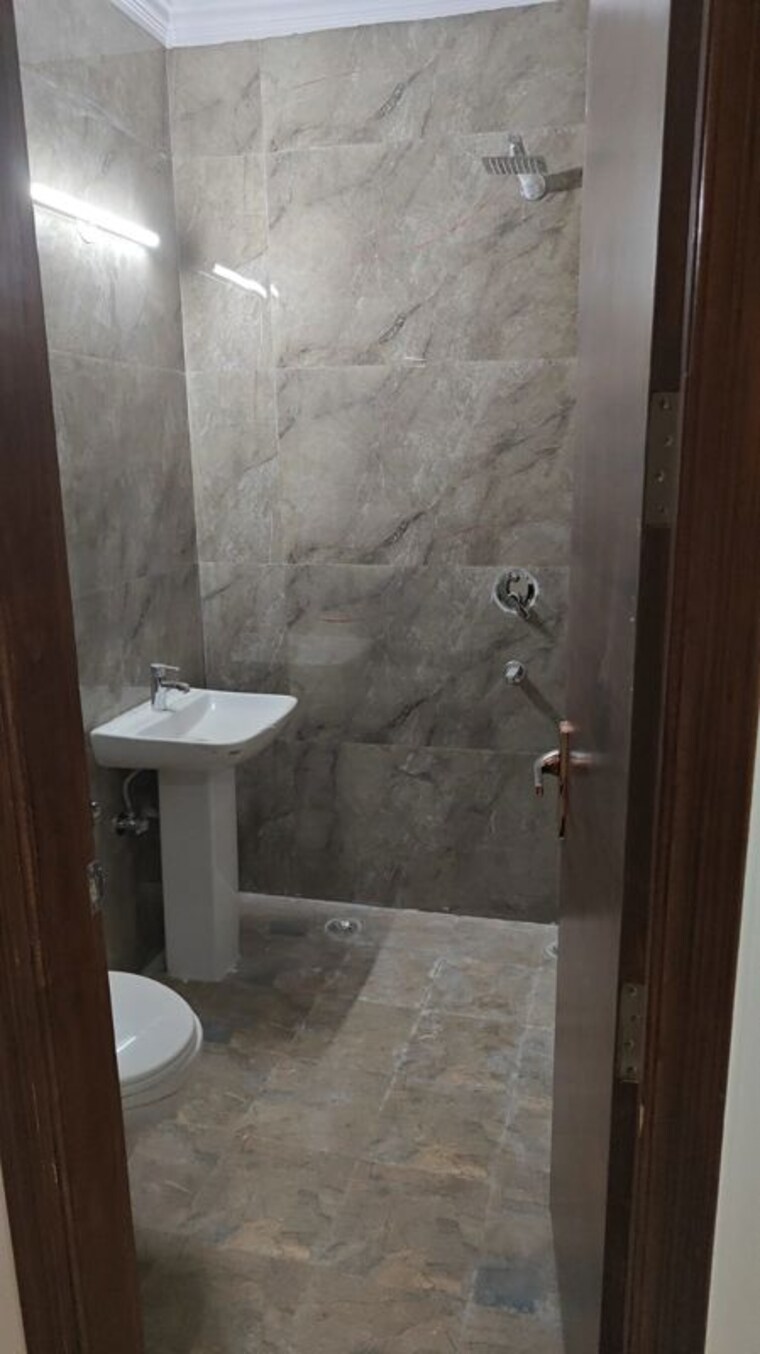 Bathroom, rps-palm-drive 3 Bedroom 125 Sq.Ft. Builder Floor In Sector 88 Faridabad 10448132