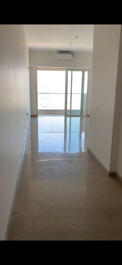 2 BHK Apartment For Sale in Kalpataru Radiance