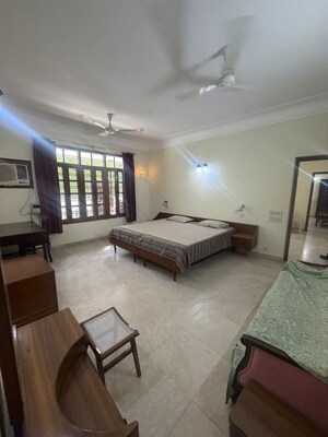 Living Room in 3.5 BHK Builder Floor at Sector 10a – for Rent