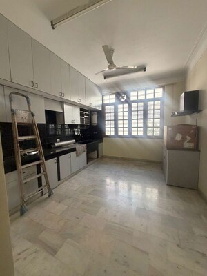 Living Room in 3.5 BHK Builder Floor at Sector 10a – for Rent