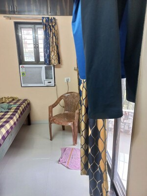 Bedroom in 1 BHK Apartment at Kolbad – for Rent