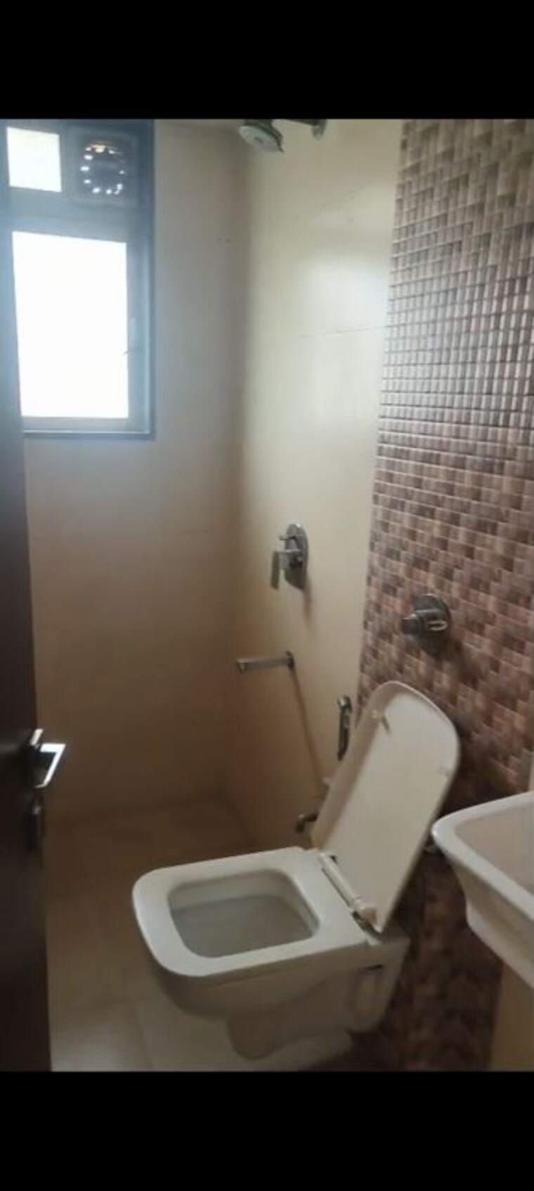 Bathroom, postal colony 1 Bedroom 453 Sq.Ft. Apartment In Postal Colony Mumbai 10448157