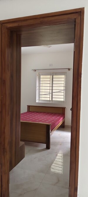 Room in 1 BHK Apartment at Halasuru – for Rent