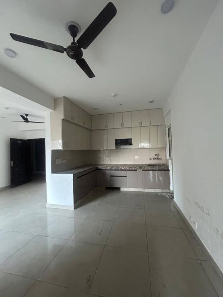 Kitchen, paramount-emotions 3 Bedroom 1380 Sq.Ft. Apartment In Sector 1 Greater Noida Greater Noida 10448176