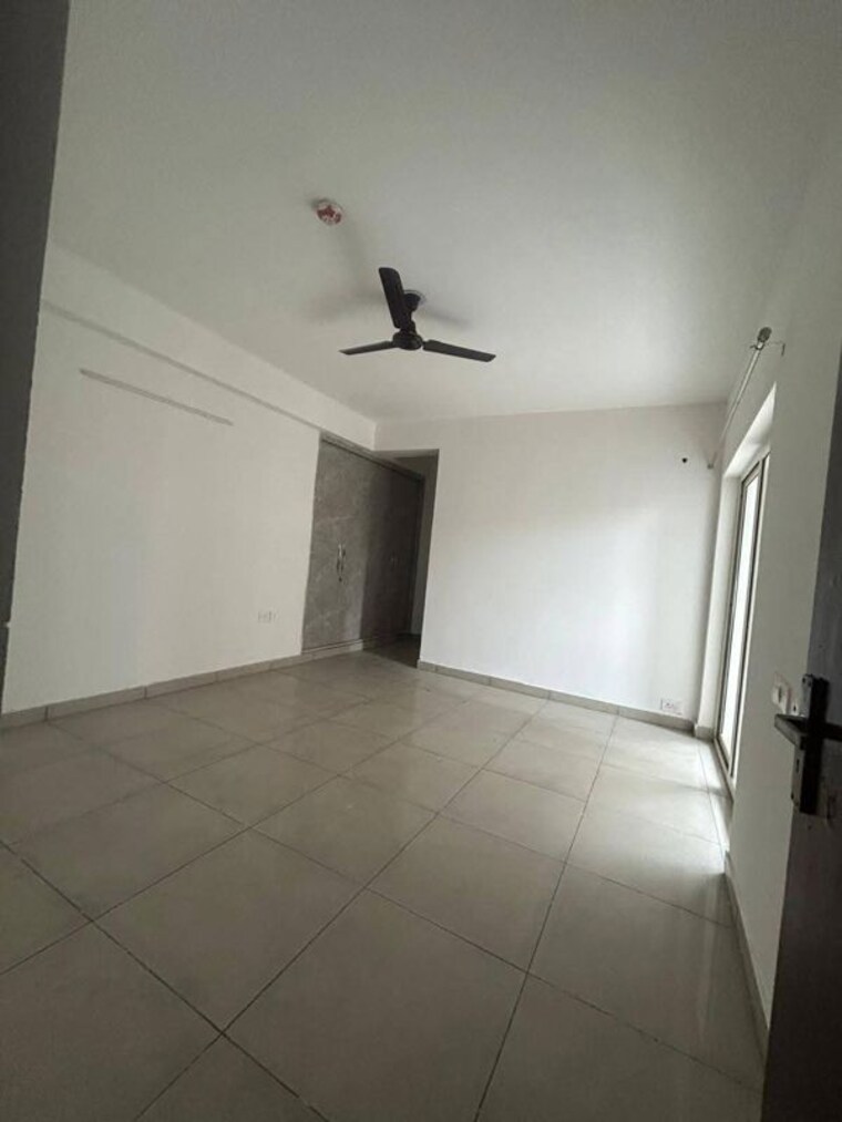 Bathroom, paramount-emotions 3 Bedroom 1380 Sq.Ft. Apartment In Sector 1 Greater Noida Greater Noida 10448176