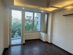 3 BHK + Pooja Room,Servant Room 2400 Sq.Ft. Builder Floor in Unitech South City II