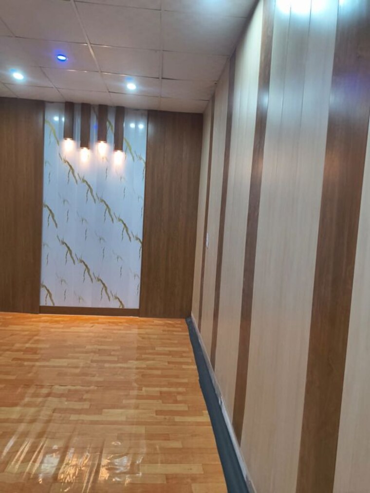 Floor Plan, sector swarn nagri Commercial Shop 300 Sq.Ft. In Sector Swarn Nagri Greater Noida 10429441