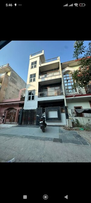 6+ BHK Independent House For Sale in Delta I Greater Noida