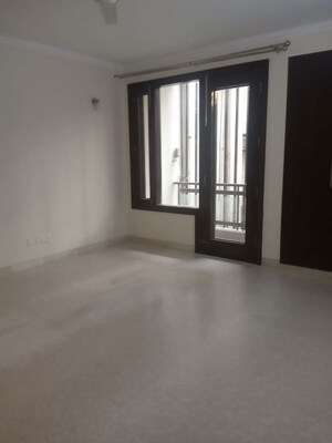 Room in 2 BHK Builder Floor at Lajpat Nagar I – for Rent
