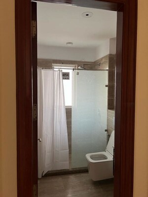 Bathroom in 4 BHK Builder Floor at Eros Rosewood City, Sector 49 – for Rent