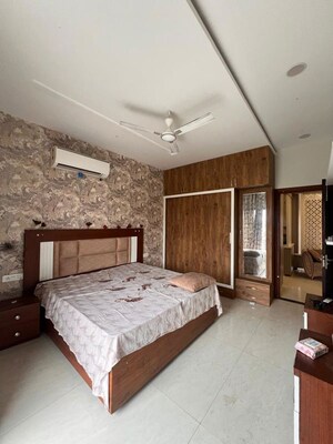 Bedroom in 3 BHK Builder Floor at Sector 66 B – for Rent