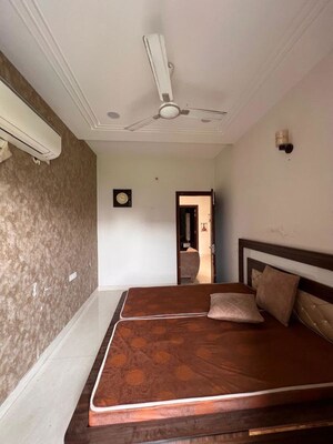 Building Lobby in 3 BHK Builder Floor at Sector 66 B – for Rent