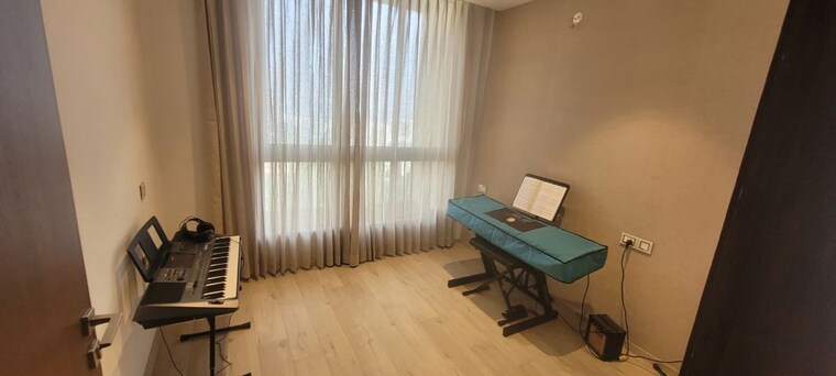 Living Room, one-hiranandani-park-barrington 3 Bedroom 1350 Sq.Ft. Apartment In Ghodbunder Road Thane 10448246