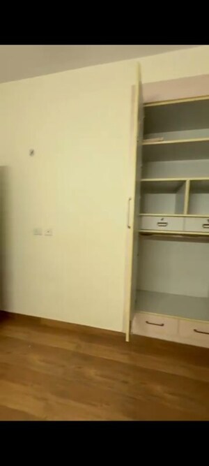 Furnished Amenities in 3 BHK Apartment at Shalimar Mannat, Faizabad Road – for Rent