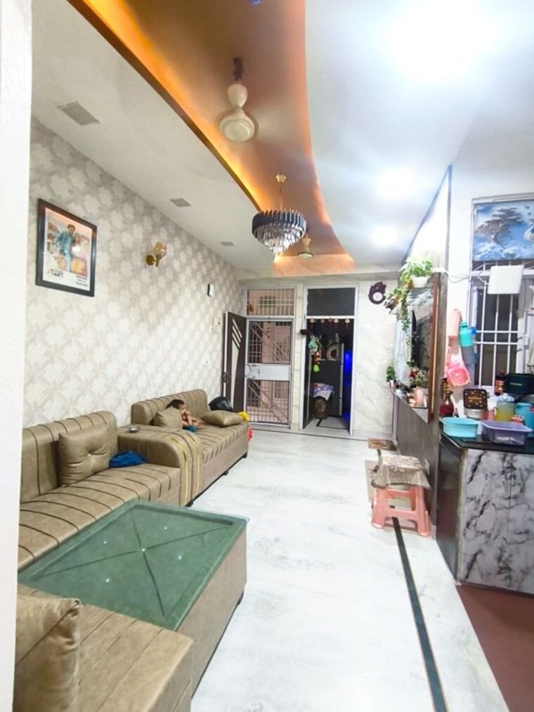 Living Room, gaur-city-2-14th-avenue 1 Bedroom 590 Sq.Ft. Apartment In Sector 16c Greater Noida Greater Noida 10448274