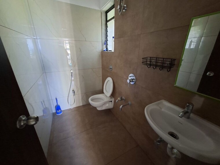 Bathroom, shree-niyati-lake-crown 1 Bedroom 750 Sq.Ft. Apartment In Mogharpada Thane 10448296