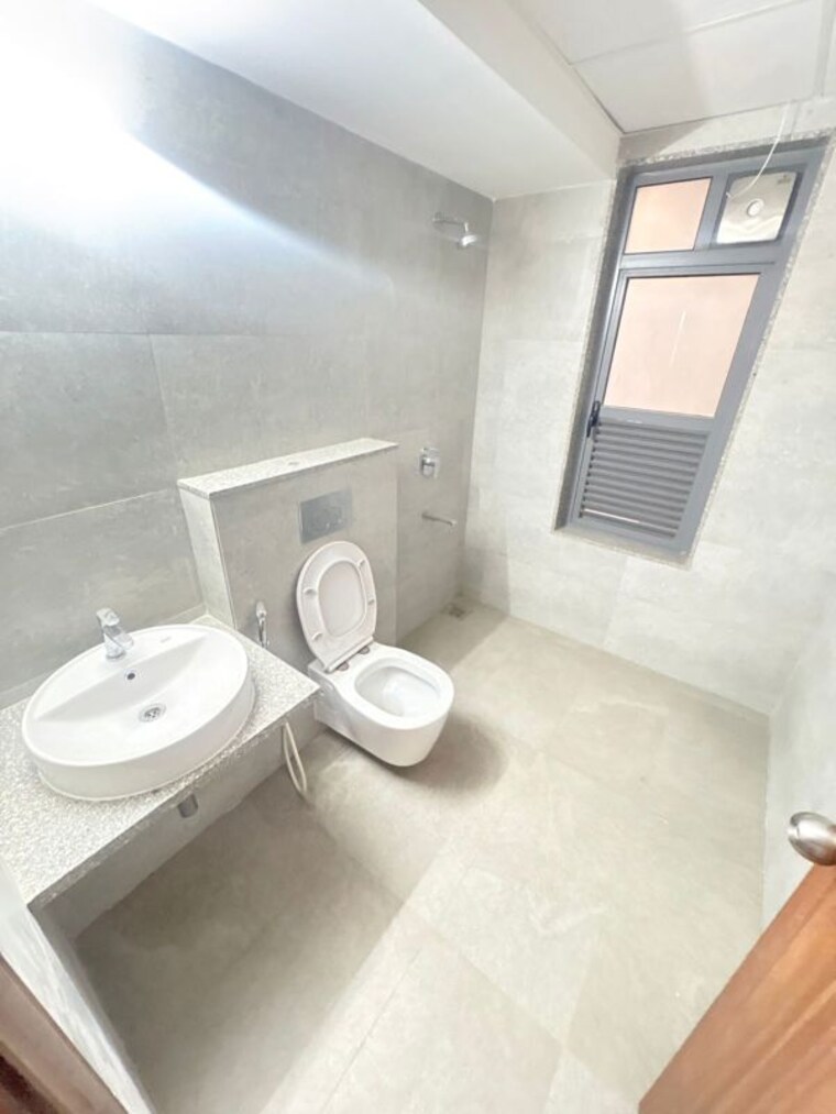 Bathroom, banyan-tree-apartments-kharadi 2 Bedroom 850 Sq.Ft. Apartment In Kharadi Pune 10448315