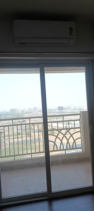 Room in 3 BHK Apartment at The Center Court Prime, Sector 88a – for Rent