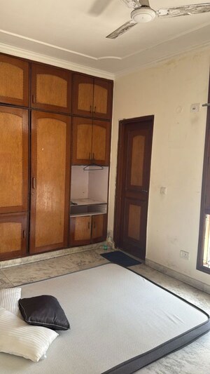 Room in 2 BHK Builder Floor at East Of Kailash – for Rent