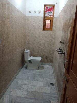 Bathroom in 2.5 BHK Builder Floor at Sector 25 Phase 1 – for Rent