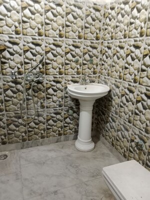 Bathroom in 2 BHK Builder Floor at Sector 25 Phase 1 – for Rent