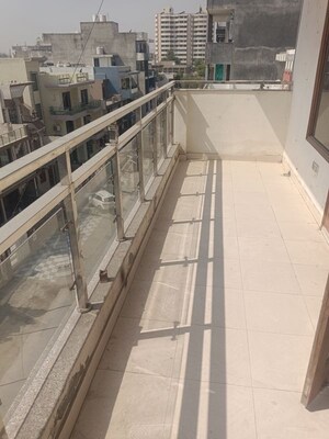 Balcony in 2 BHK Builder Floor at Sector 9 – for Rent