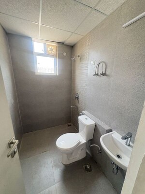Bathroom in 3 BHK Builder Floor at Jyoti Park – for Sale