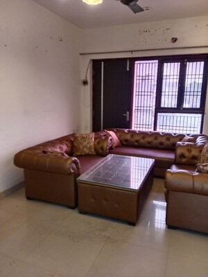 Living Room in 3 BHK Builder Floor at Tdi City – for Rent