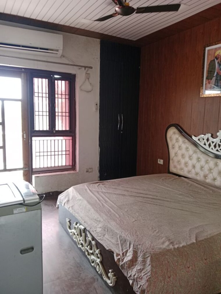 Bedroom, tdi city 3 Bedroom 2115 Sq.Ft. Builder Floor In Tdi City Panipat 10448365