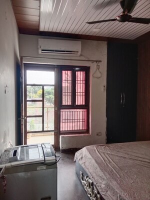 Living Room in 3 BHK Builder Floor at Tdi City – for Rent