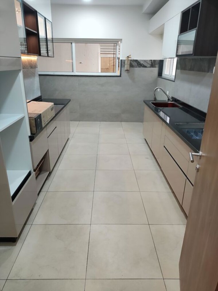 Balcony, prestige-waterford 3.5 Bedroom 2200 Sq.Ft. Apartment In Whitefield Bangalore 10448399