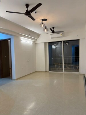 Room in 2 BHK Apartment at Godrej Woods, Sector 43 – for Rent