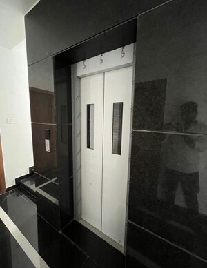 Building Lobby in 1 BHK Apartment at Mahesh Park, Wadgaon Sheri – for Rent