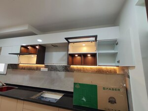 Furnished Amenities in 3.5 BHK Apartment at Prestige Waterford, Whitefield – for Rent