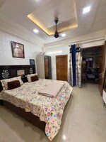 3.5 BHK 1300 Sq.Ft. Builder Floor in Shakti Khand III
