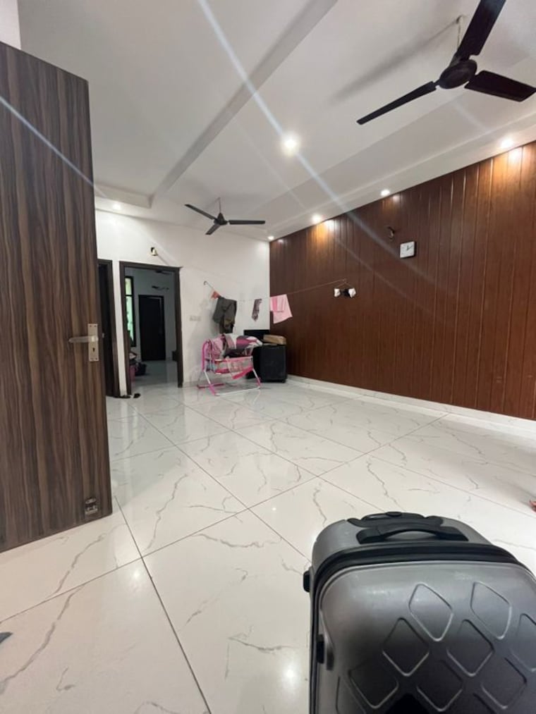 Bathroom, dhakoli 2 Bedroom 921 Sq.Ft. Builder Floor In Dhakoli Zirakpur 10448437