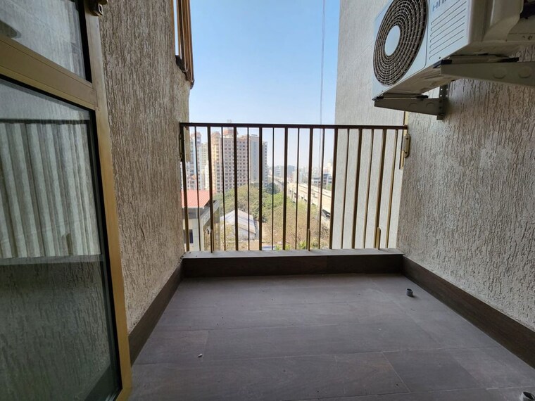 Balcony, godrej-rks 3 Bedroom 1500 Sq.Ft. Apartment In Chembur Mumbai 10448456