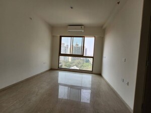 Room in 3 BHK Apartment at Godrej RKS, Chembur – for Rent