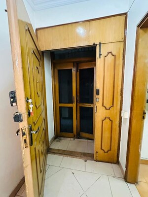 Building Lobby in 3 BHK Apartment at Mayur Vihar – for Rent