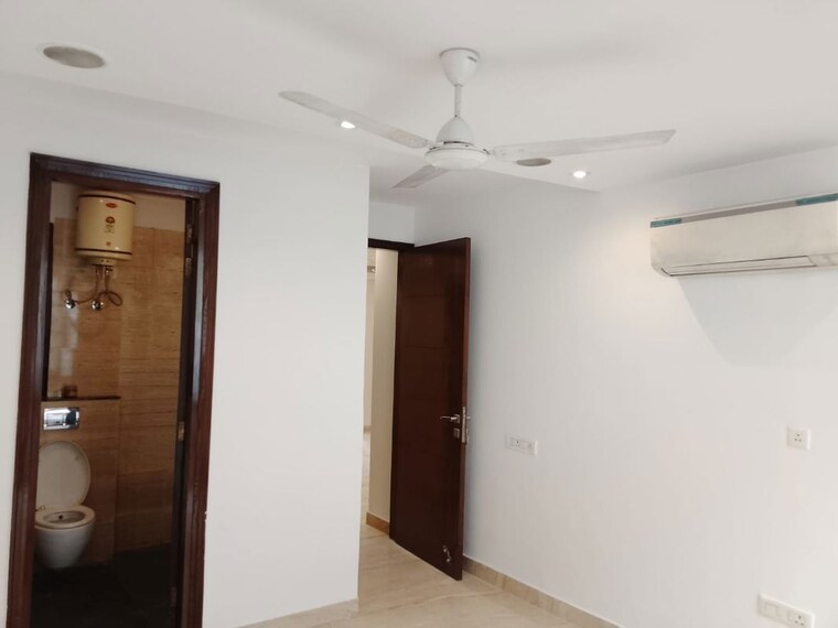 Room, umang-winter-hills 3 Bedroom 1822 Sq.Ft. Apartment In Sector 77 Gurgaon 10448472