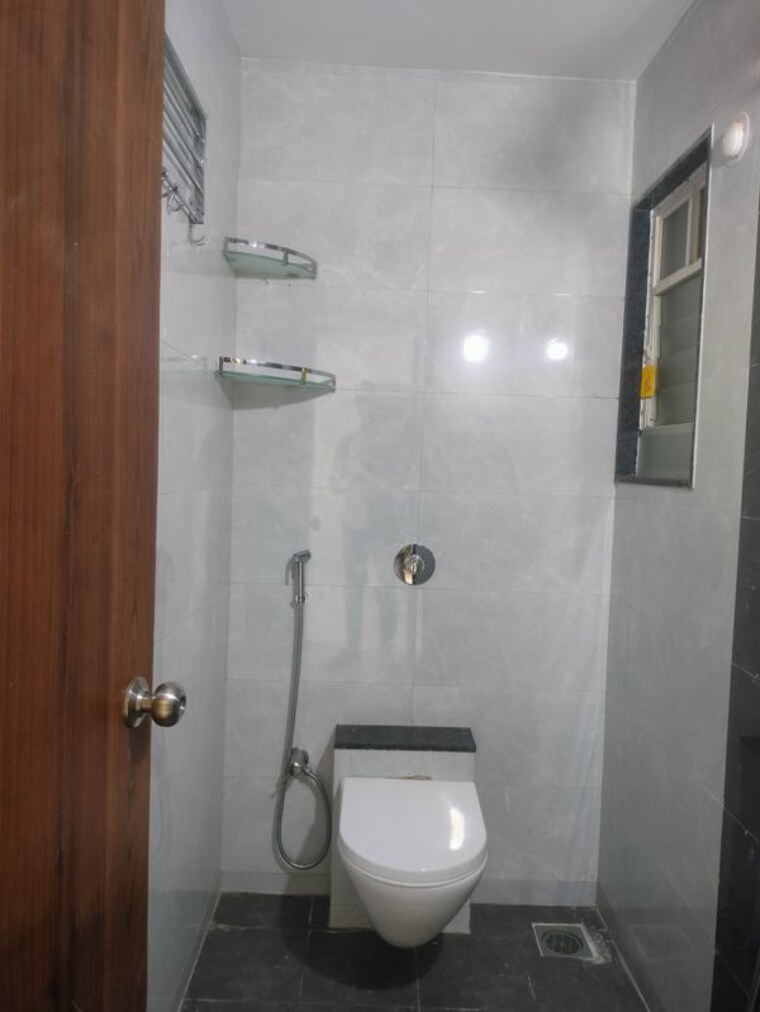Bathroom, wadgaon sheri 2 Bedroom 900 Sq.Ft. Apartment In Wadgaon Sheri Pune 10448431
