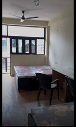 1 Rk  400 Sq.Ft. Builder Floor in Beta II Greater Noida