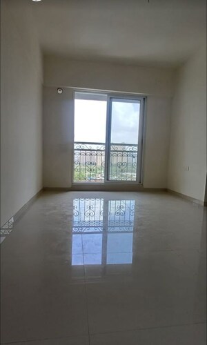 Room in 1 BHK Apartment at Ashar Arize, Kalwa – for Rent