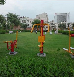 1 RK Builder Floor – Garden View at Orchid Island, Sector 51 - for Rent