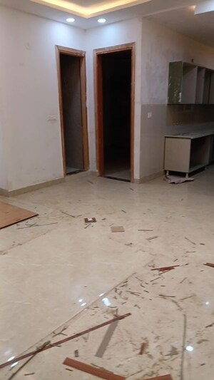 Room in 4 BHK Builder Floor at Sector 15 Dwarka – for Sale