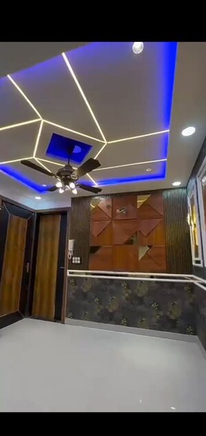 Team Area in 2 BHK Builder Floor at Dwarka Mor – for Sale