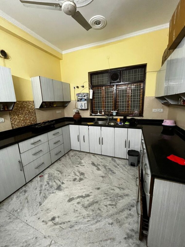 Kitchen, sector 23 2 Bedroom 900 Sq.Ft. Villa In Sector 23 Gurgaon 10448560